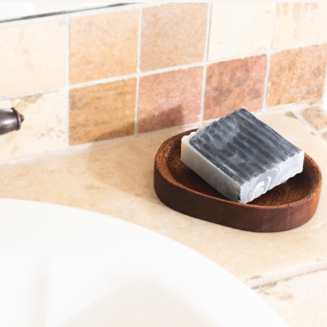 Porte-savon en bois naturel avec fleur d'acajou